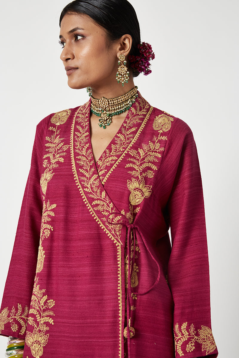 Akilah Embroidered Kurta Set