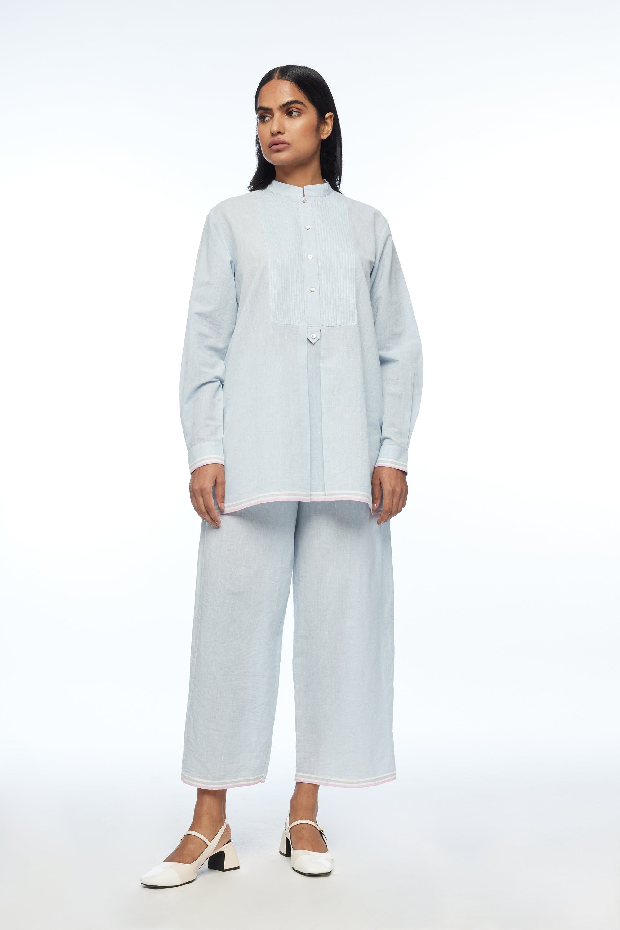 Mandonii Yoke Pleated Top