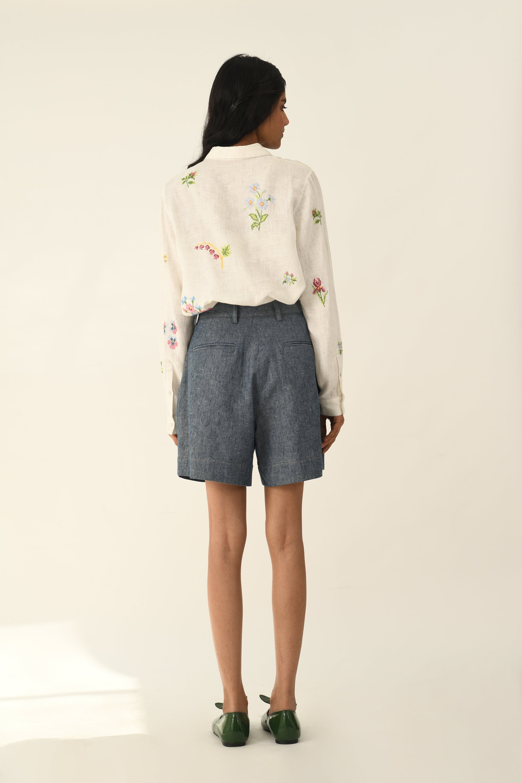 Uniflora Pleated Shorts