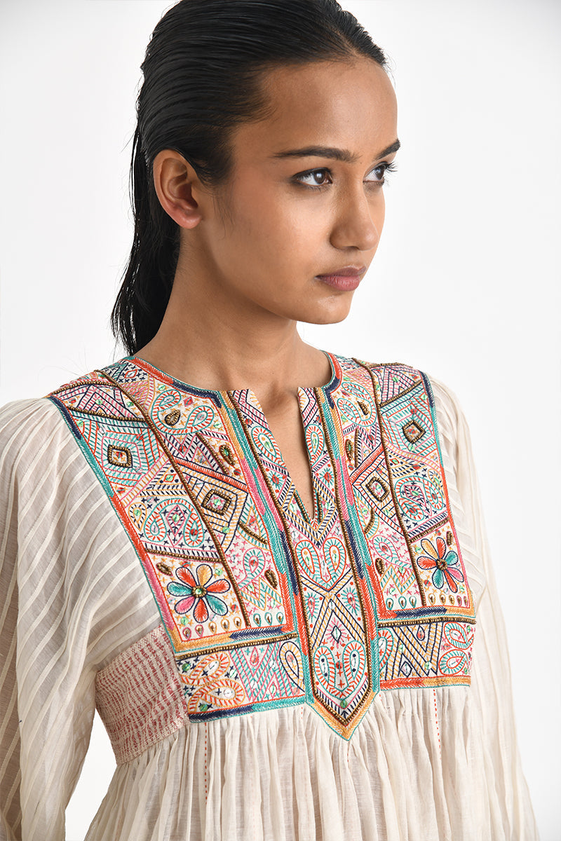 Dikella Tunic