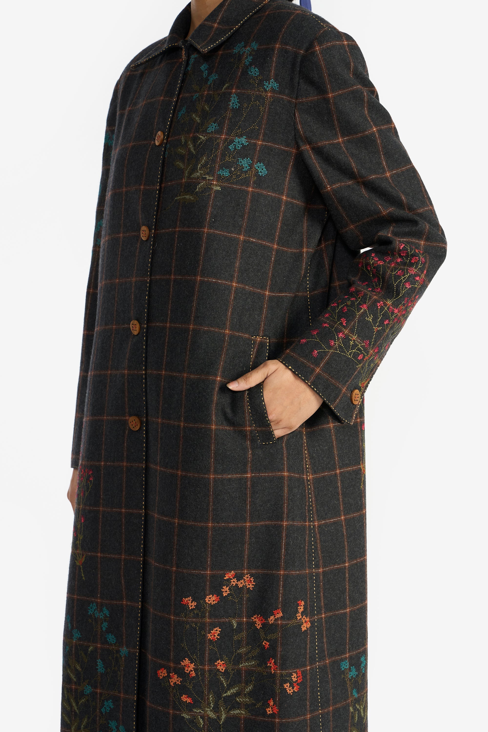 Clusiana Embroidered Long Jacket