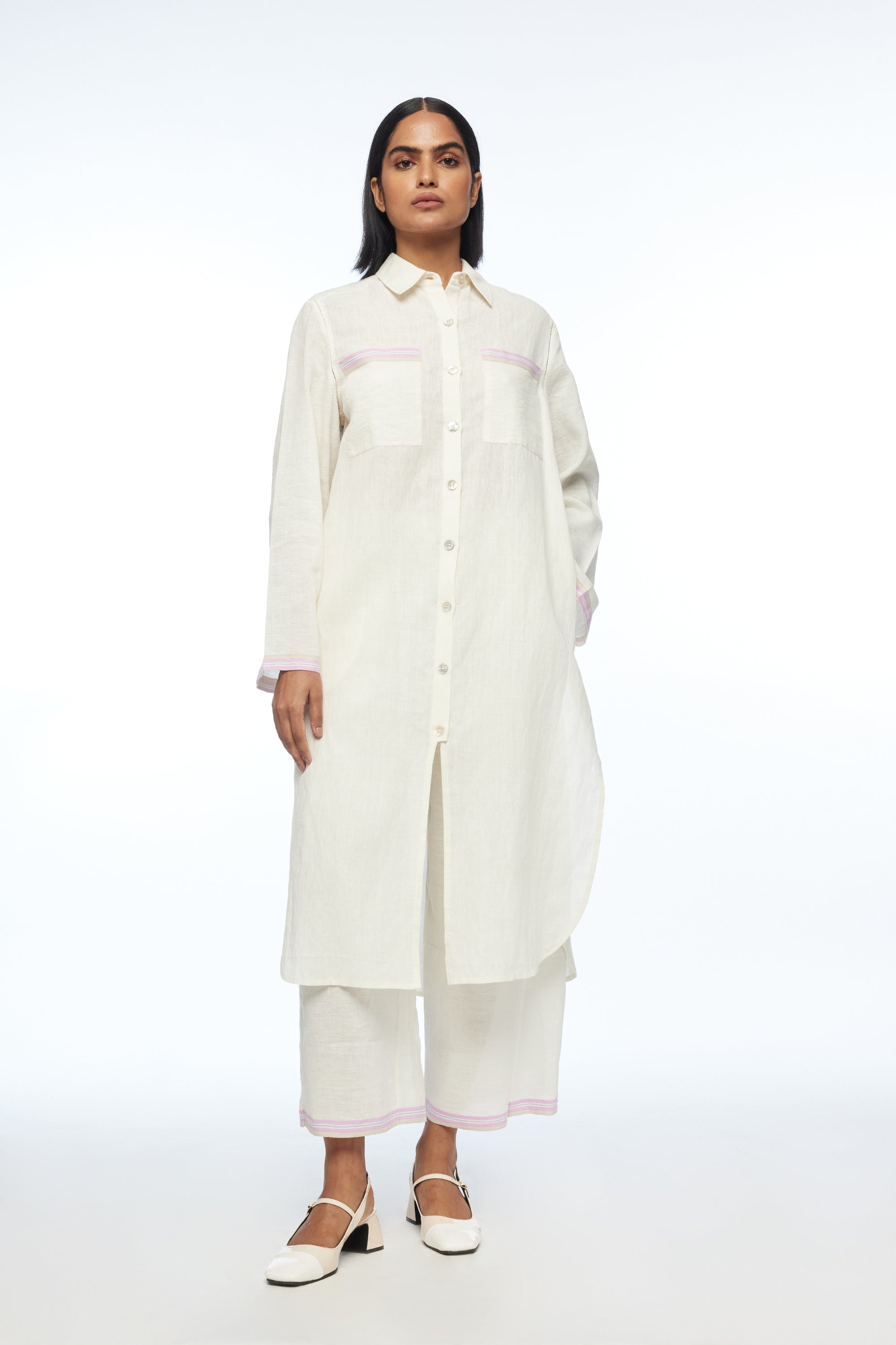 Moyesii Front Open Tunic