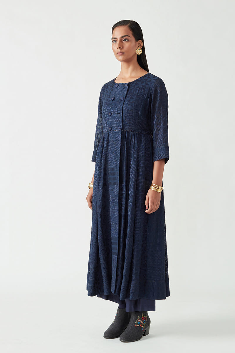 MACEO EMBROIDERED KURTA SET