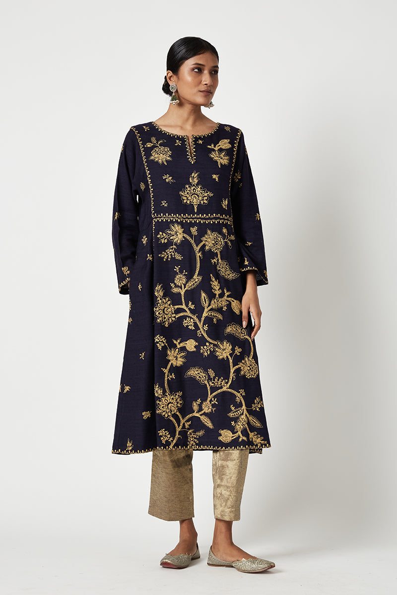 Layla Embroidered Kurta Set