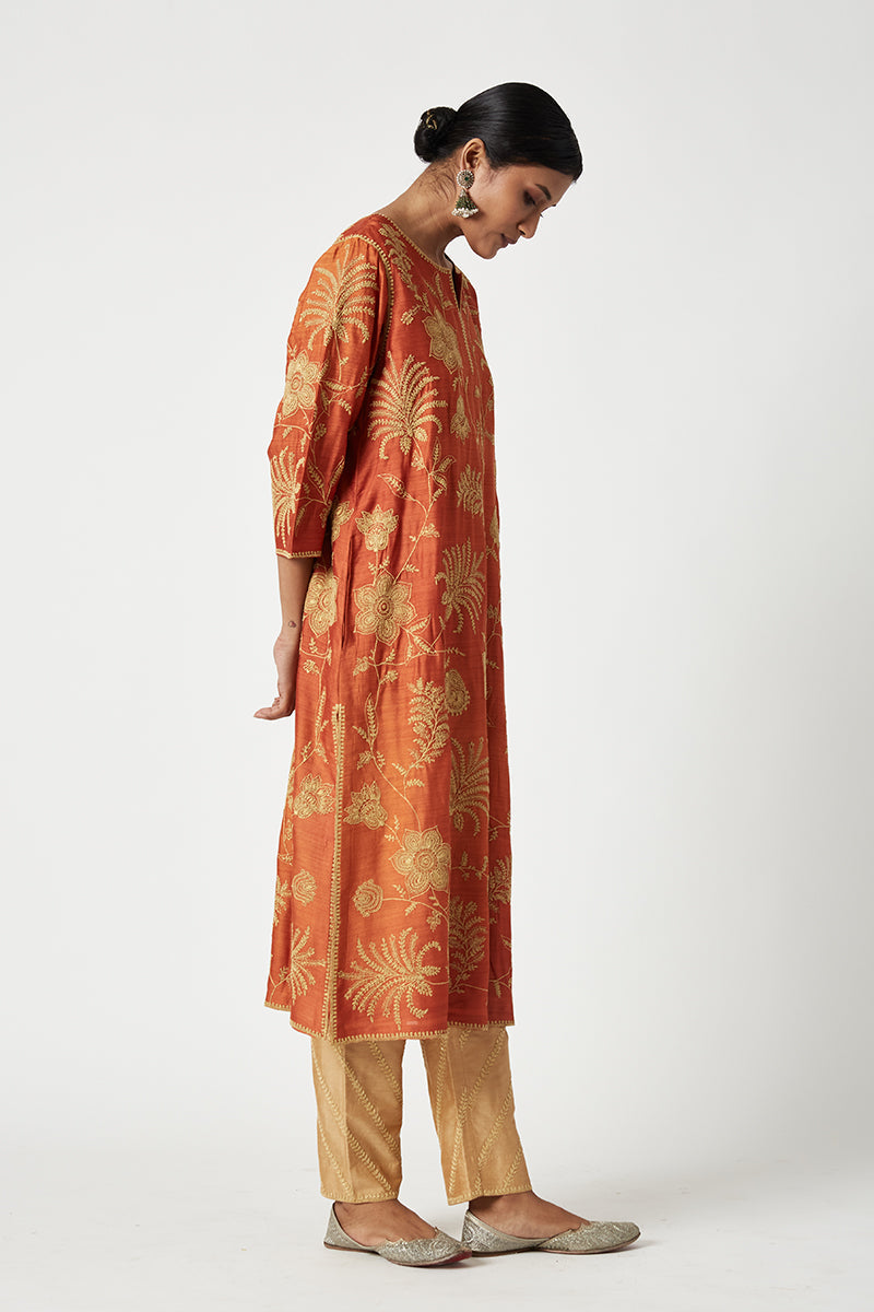 Shriya Embroidered Kurta Set