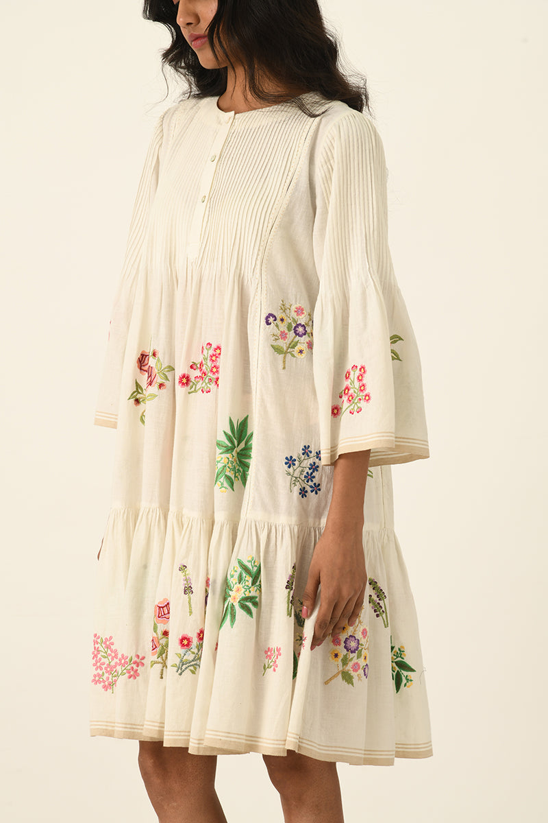 Mutabilis Tiered Dress