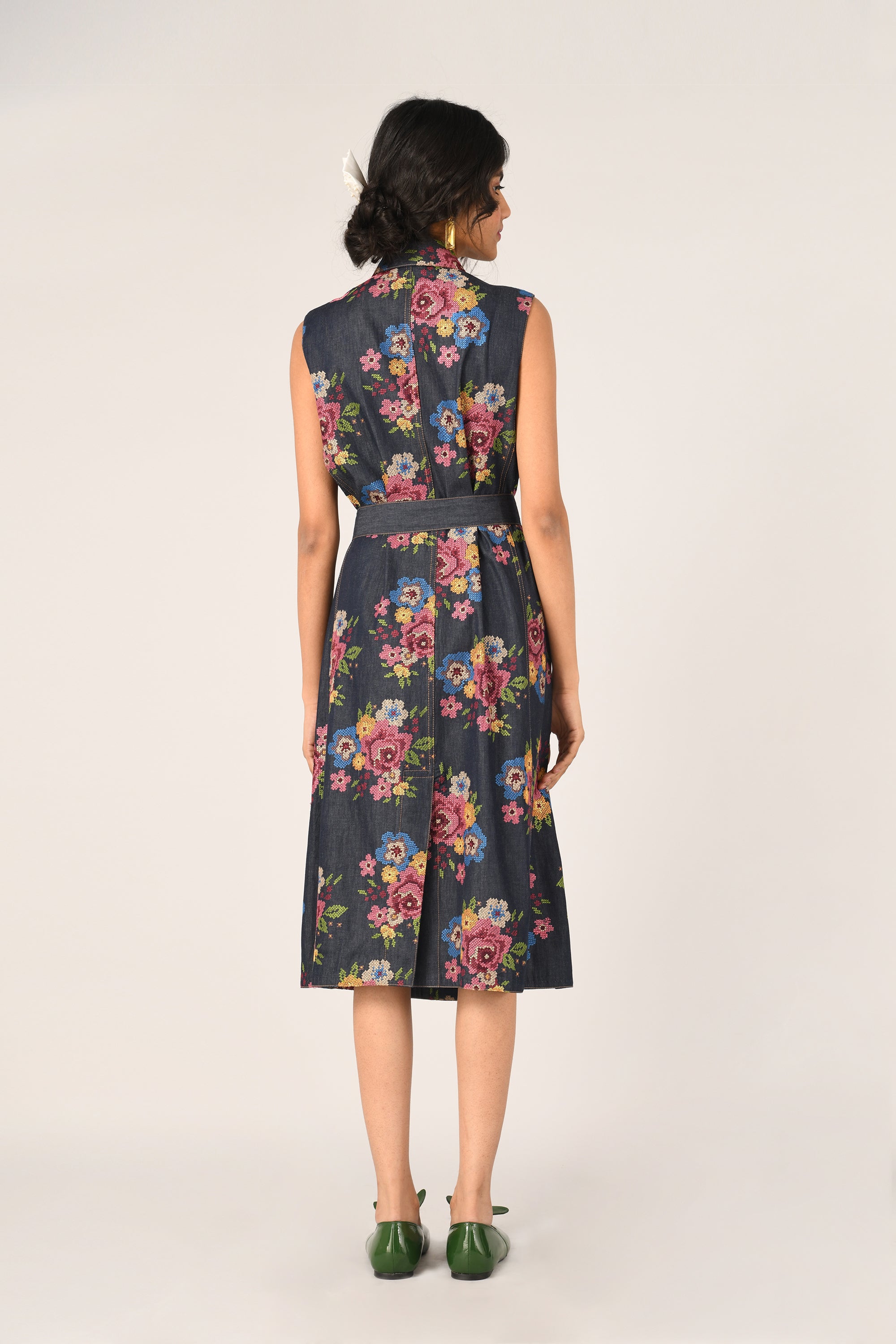 Villosa Embroidered Belted Dress