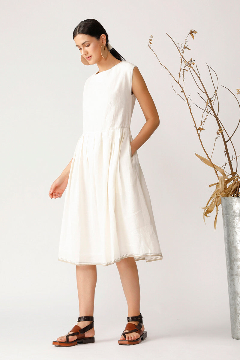 CHESTNUT SLEEVELESS DRESS