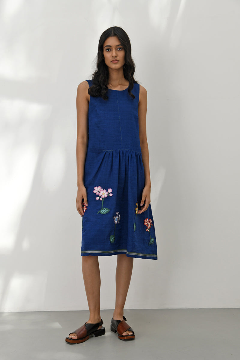 Gathered Dress 
With Applique 
Flowers