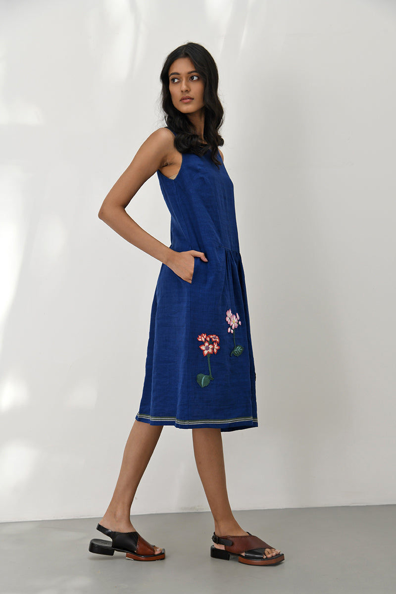 Gathered Dress 
With Applique 
Flowers