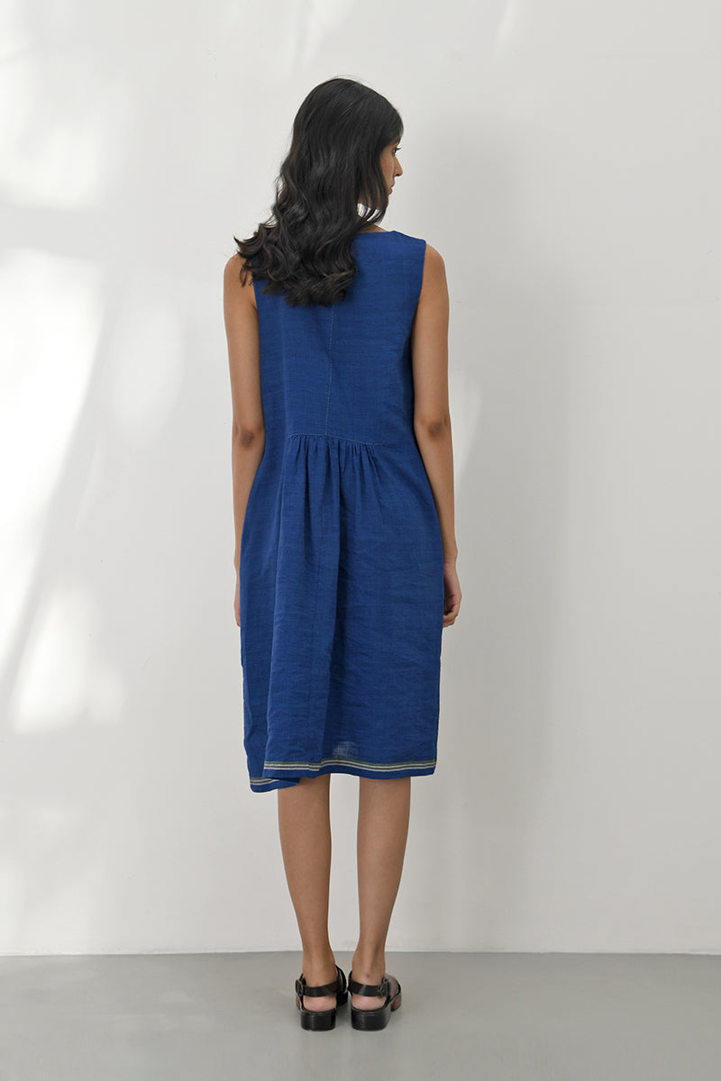 Gathered Dress 
With Applique 
Flowers