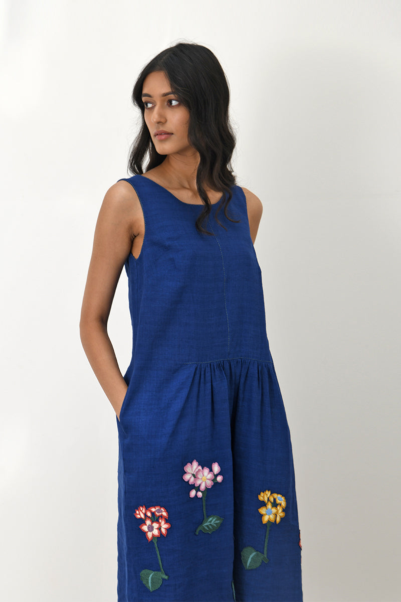 Gathered Dress 
With Applique 
Flowers