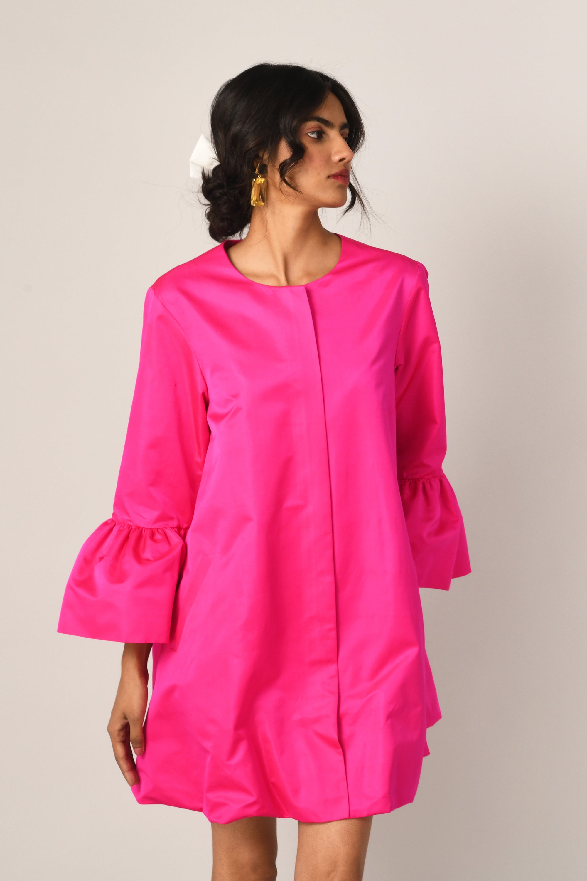 Rugosa Twisted Hem Zipper Dress