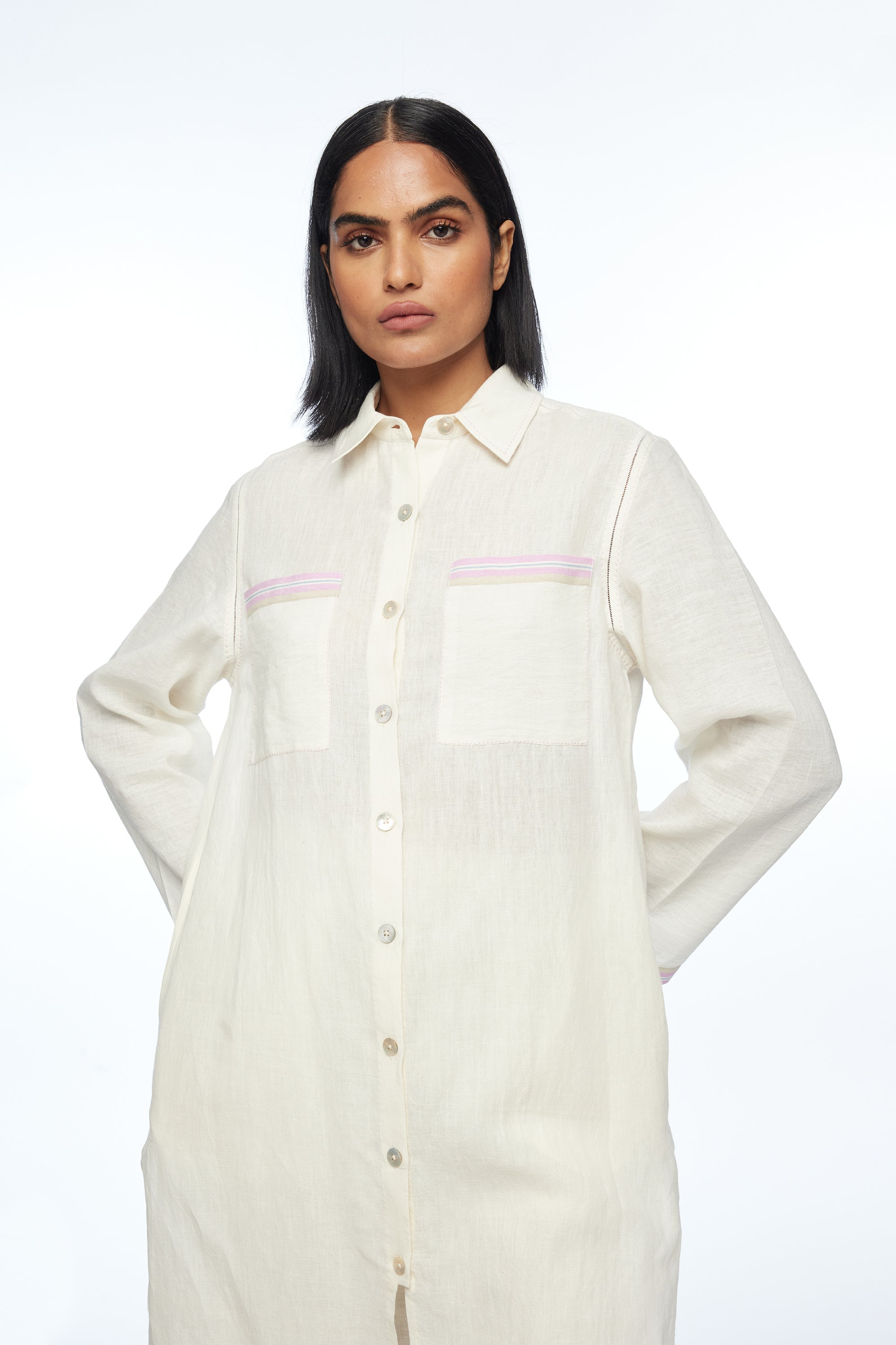 Moyesii Front Open Tunic