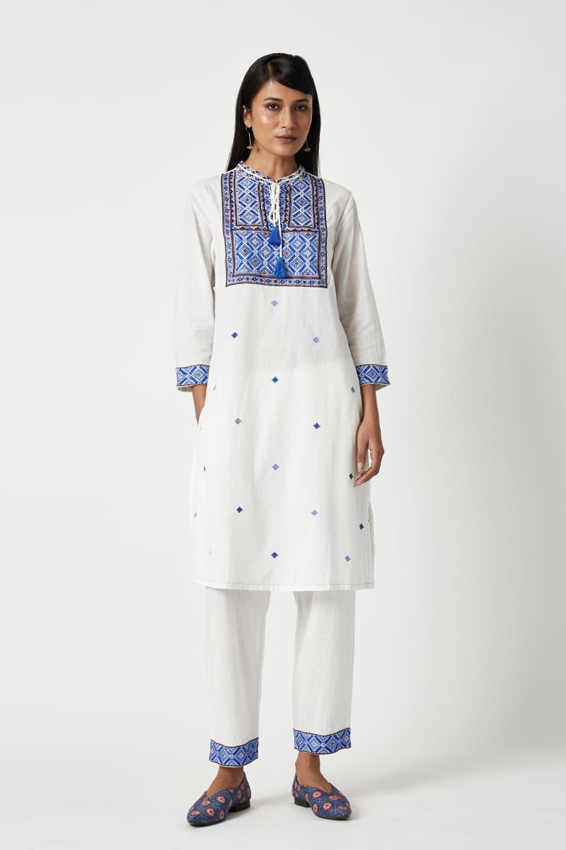 ALOR EMBROIDERED KURTA SET