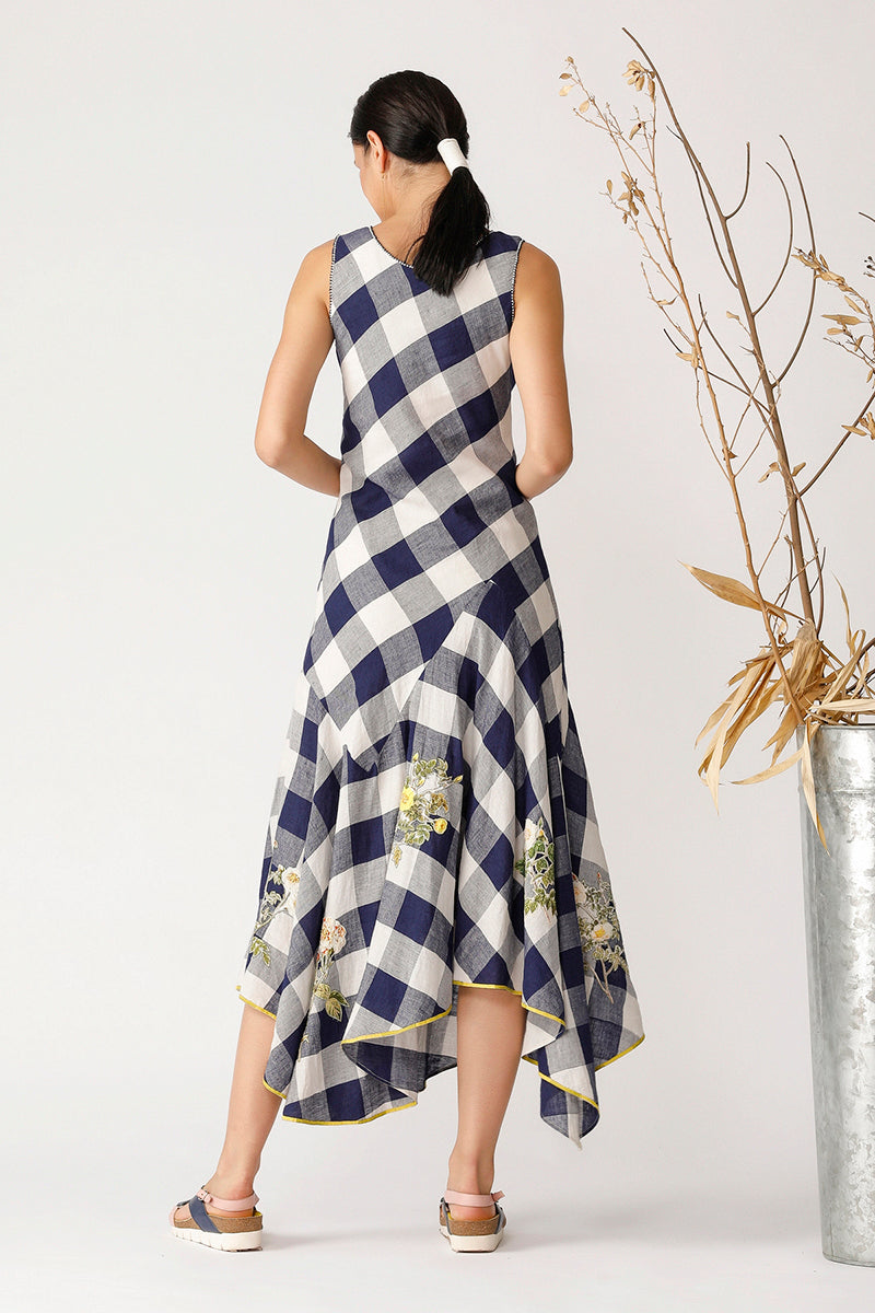 AMY EMBROIDERED DRESS