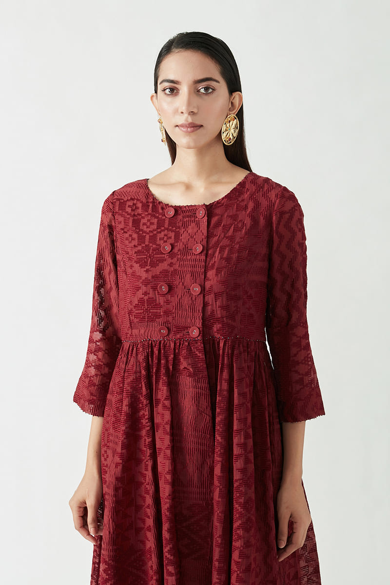 MACEO EMBROIDERED KURTA SET